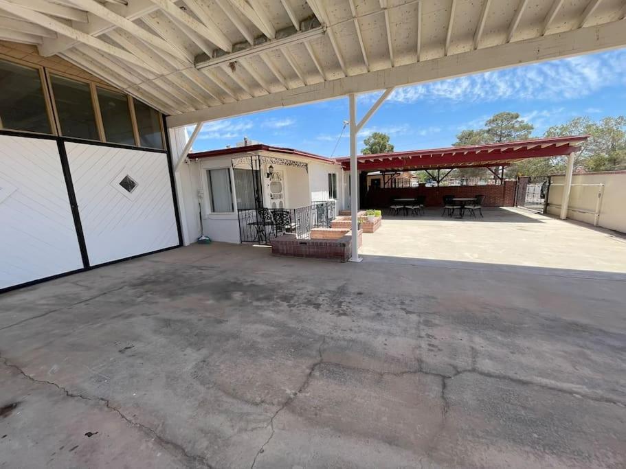 Hang Your Hat In A Cozy Home! El Paso Exterior photo